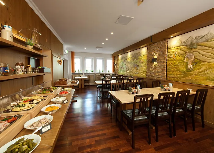 Paulaner Am Dom Hotel 3*