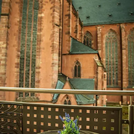 Paulaner Am Dom Wirtshaus Und 3* Frankfurt am Main